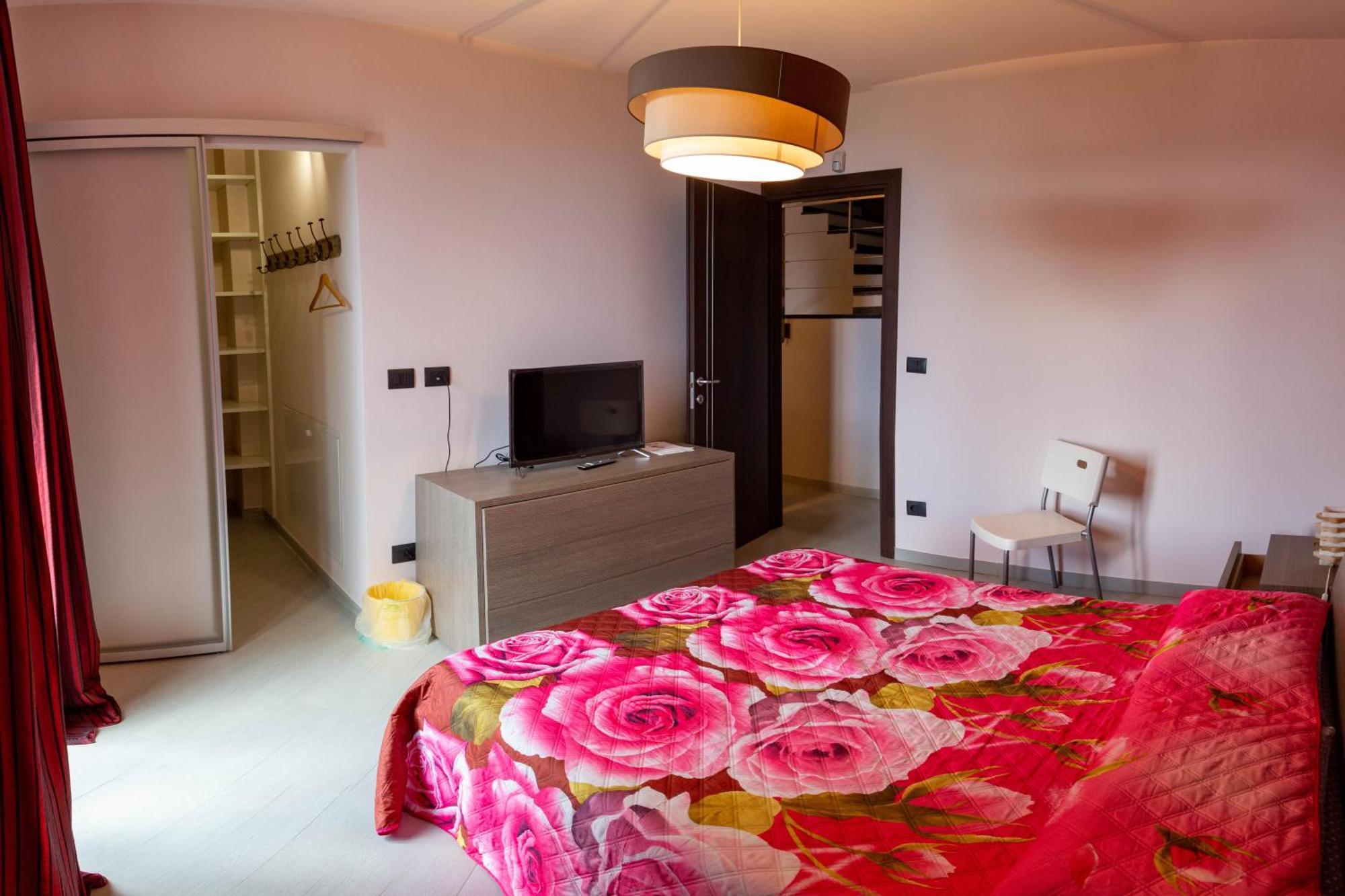 Suite Con Vista Vezzi Portio Luaran gambar
